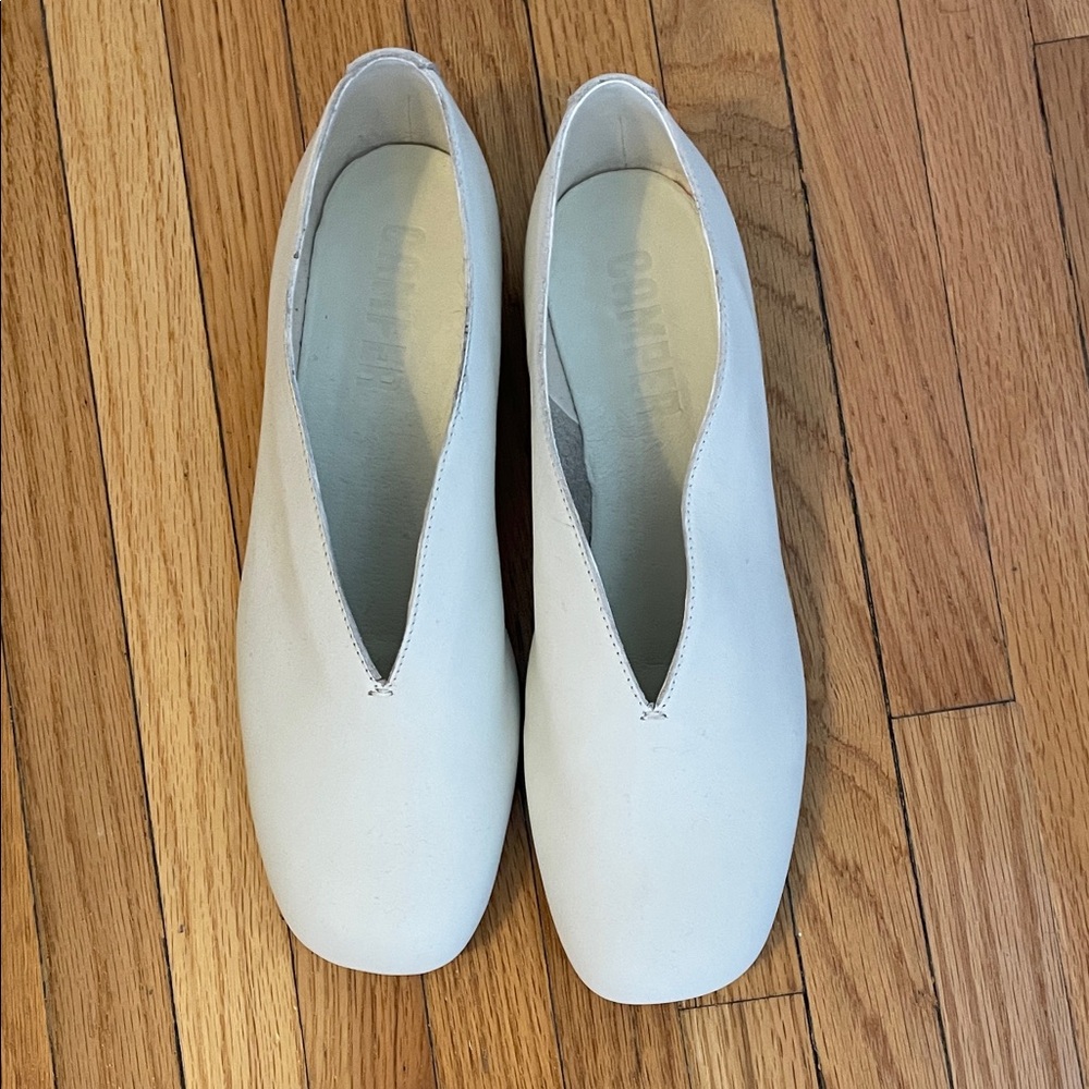 Camper Women's White Leather Slip-On Flats